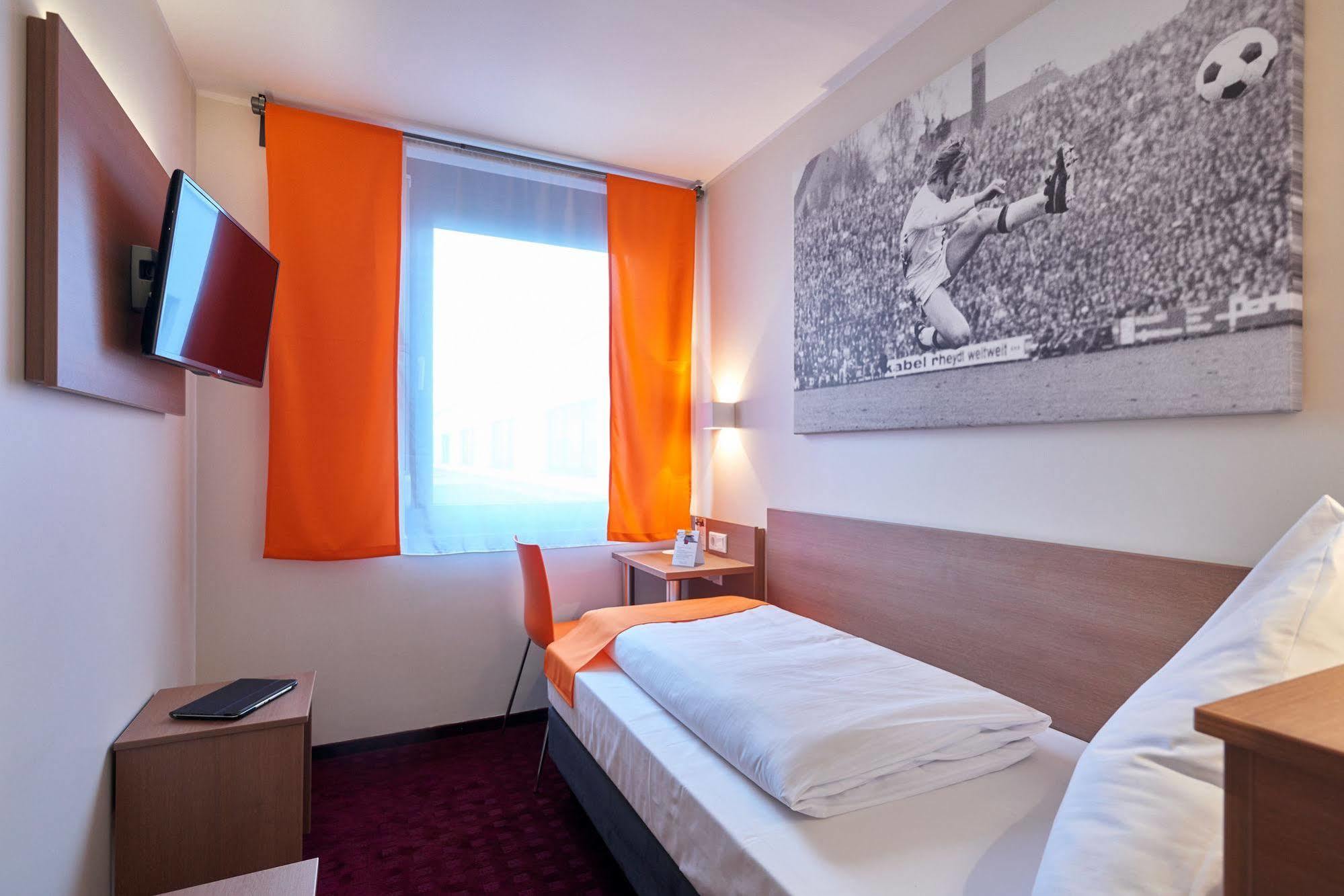 Mcdreams Hotel Moenchengladbach Mönchengladbach Exterior foto